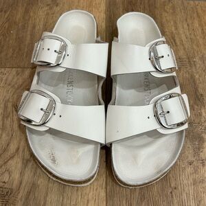 BIRKENSTOCK Arizona Big Buckle white leather sandal